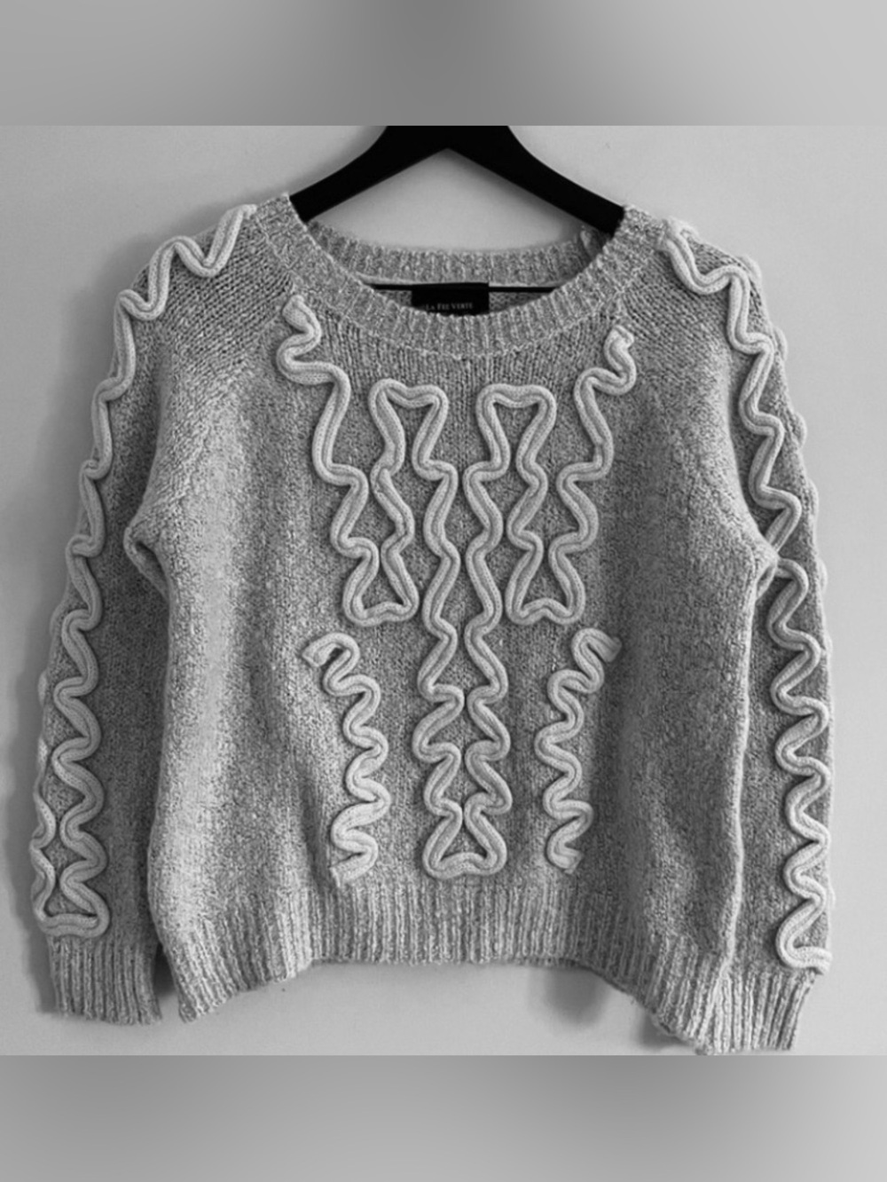 NFS sweater - Picture 1 of 1